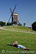 windmills Sint-Janshuismolen and Bonne Chiere on Kruisvest