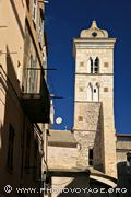clocher de l'église Ste Marie Majeure inspiré de l'art aragonais 
du XIVème