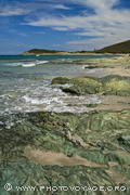 littoral de schiste vert à la pointe nord du Cap Corse