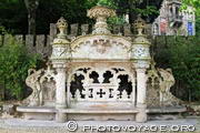 banc monumental de style manuelin dans les jardins de la Quinta da Regaleira - Sintra