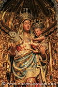 Virgen de la Estrella réalisée par Nicolas de León en 1530 
pour décorer la chapelle de la Vierge de l'Etoile - cathédrale de 
Séville