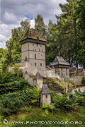 Maquette au 1/25e du château de Karlstejn exposée dans le park Boheminium 
à Marianské Lazné (Marienbad). Le parc rassemble les miniatures 
des monuments les plus emblématiques de la République tchèque.