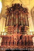 Magnifique orgue de style baroque adossé au choeur de la cathédrale 
de Séville